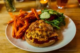 Ein wirklich sehr guter und vor allem leckerer Burger!